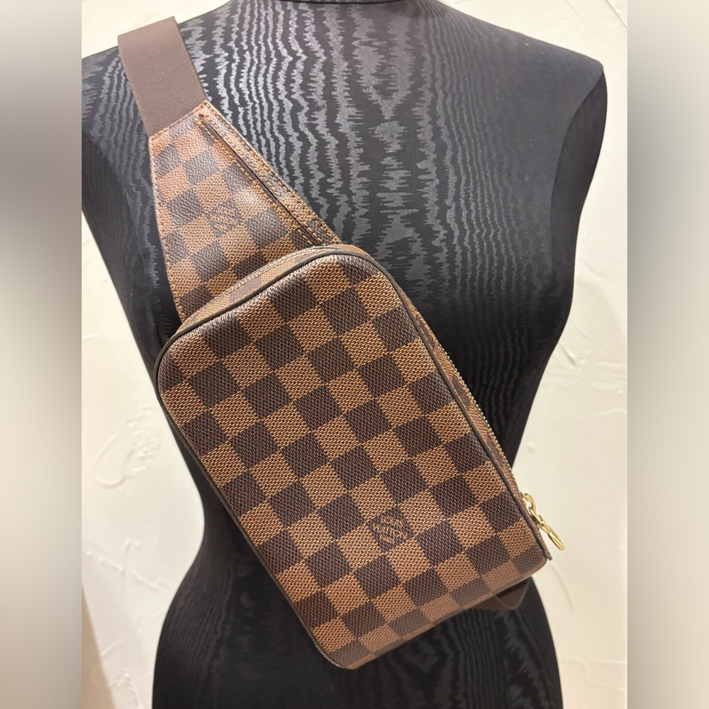 Louis Vuitton Geronimos belt bag